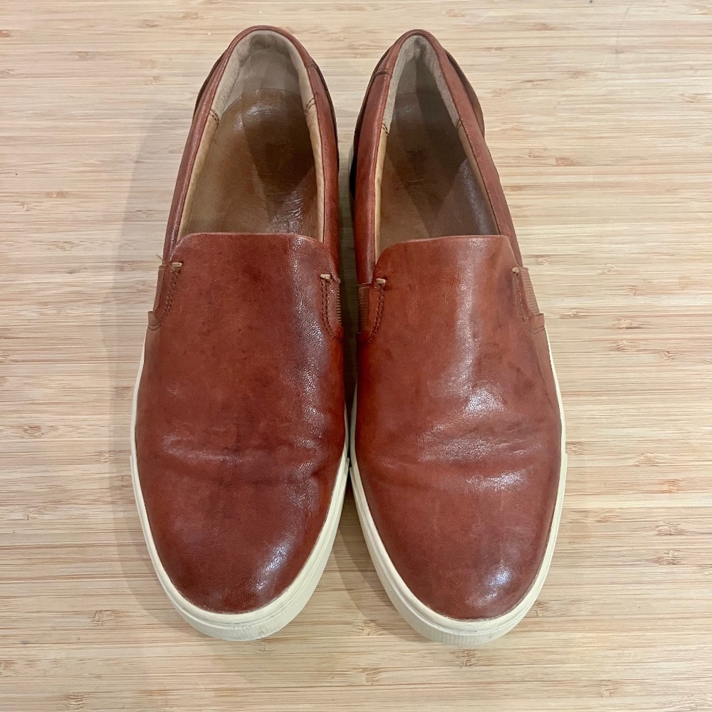 Frye Ivy Slip-on Brown
